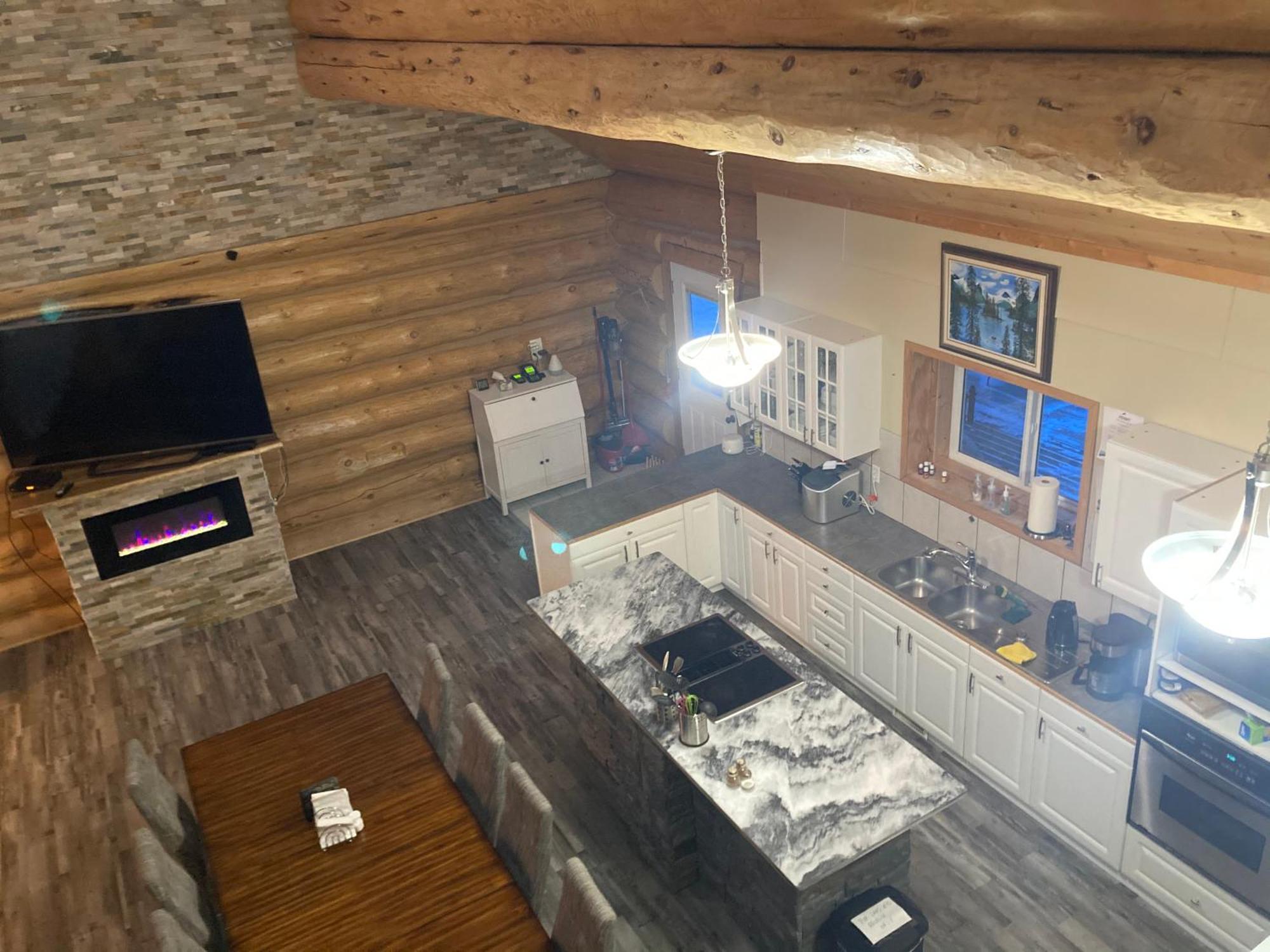 Cougar Mountain And Chalet Valemount